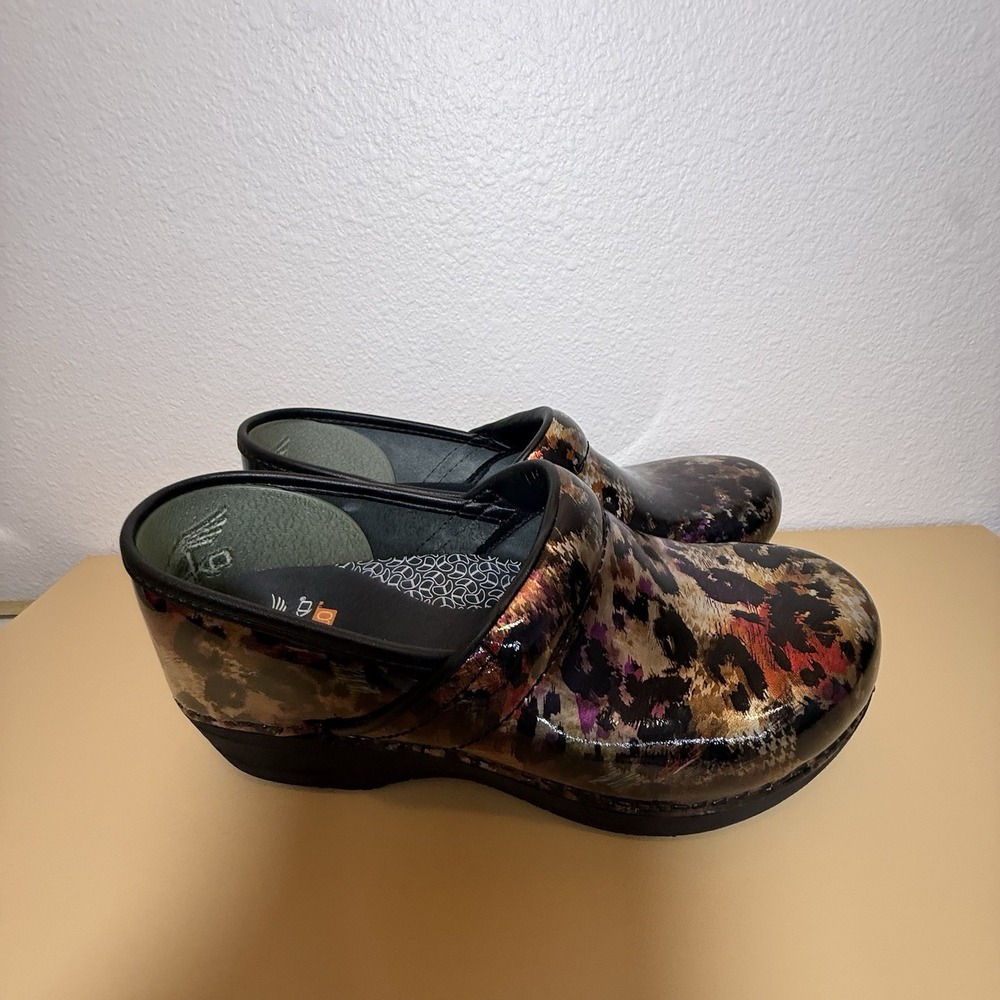 NEW Box Dansko XP 2.0 Clog Multi Color Leopard Swirl Nurse Doctor EU 38 US 7.5/8 - Picture 16 of 16